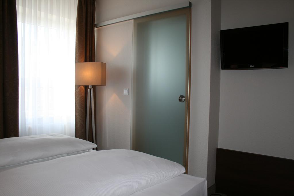 גלנהאוסן Hotel Parqeo Im A66 מראה חיצוני תמונה