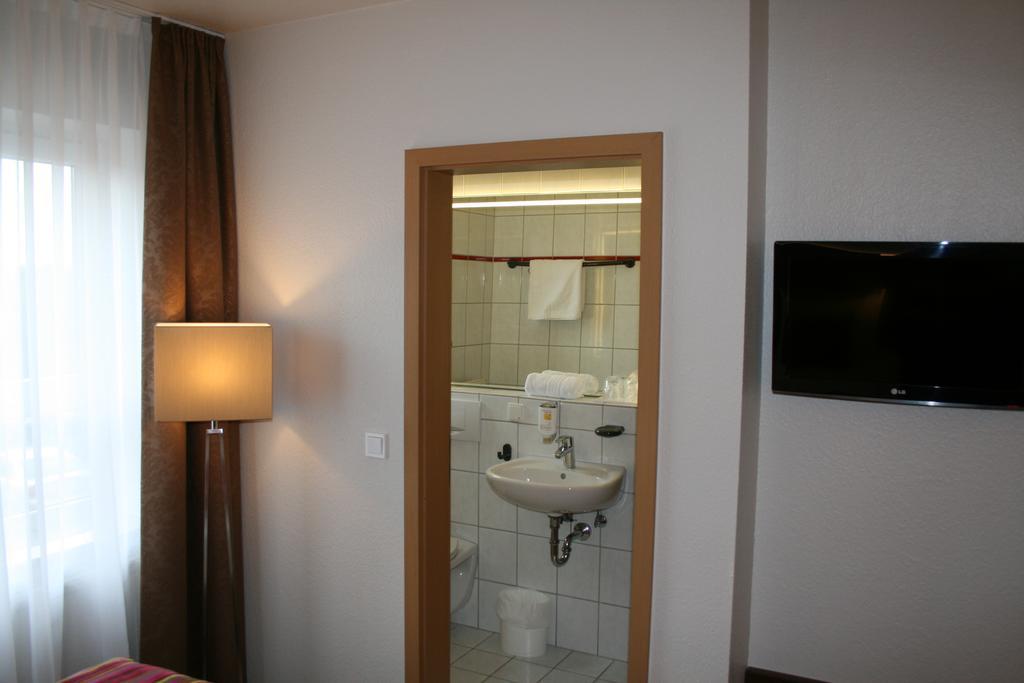גלנהאוסן Hotel Parqeo Im A66 מראה חיצוני תמונה