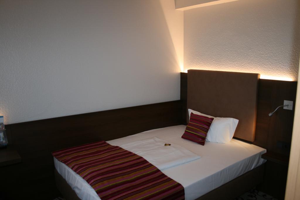 גלנהאוסן Hotel Parqeo Im A66 מראה חיצוני תמונה